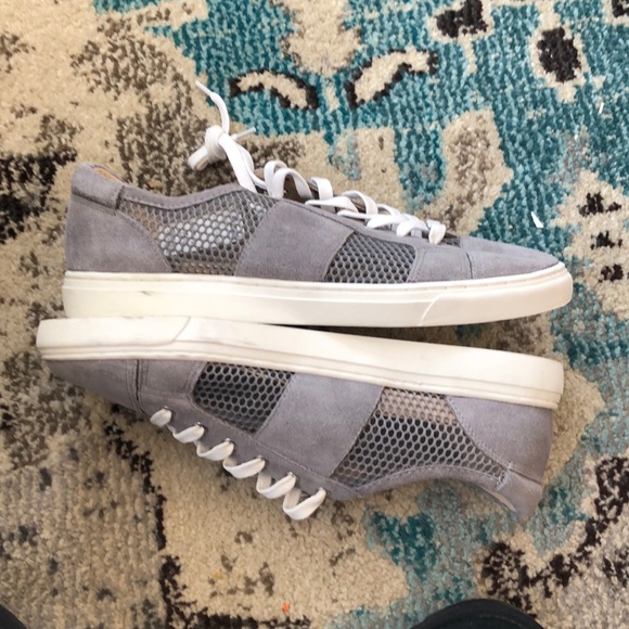 Vince Camuto Size 10 Gray Sneakers - Picture 2 of 3